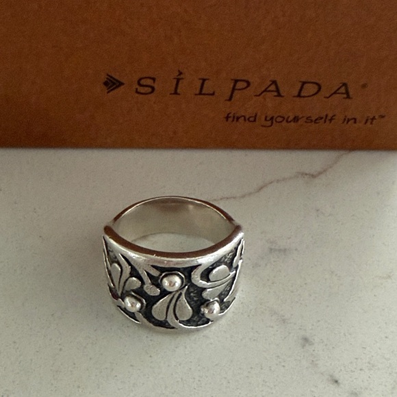 HTF Vintage Silpada Floral Vine Holy Trinity Sterling Silver Ring R1686-8-1/2 - Picture 3 of 11